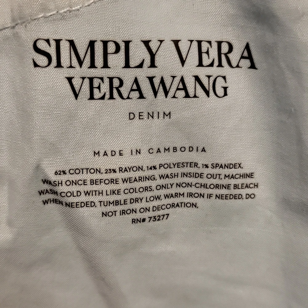 Simply Vera Vera Wang Women's Bootcut Jeans Size 16W Mid Rise - Picture 7 of 9